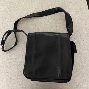 Vintage Coach Black Messenger Bag Flap Closure Unisex